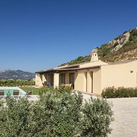 Luxury Villa Nature Βίλα *